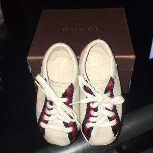 Infants soft bottom GUCCI sneakers